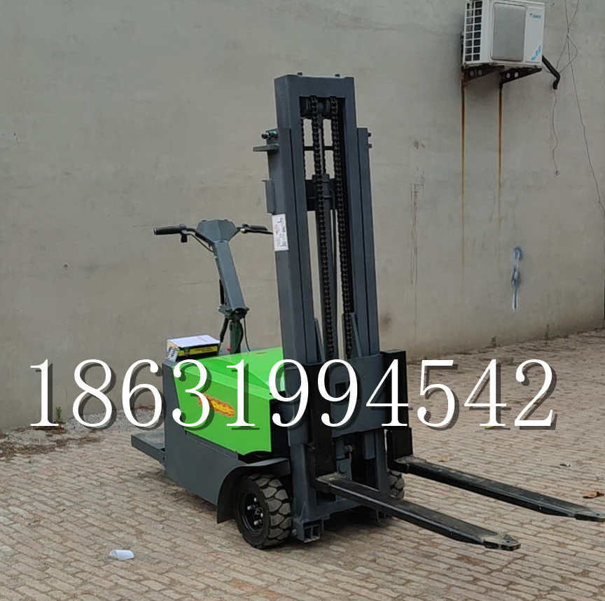 楚雄市优程全电动叉车插腿式堆高车液压装卸车1.5吨升高小型站驾式铲车